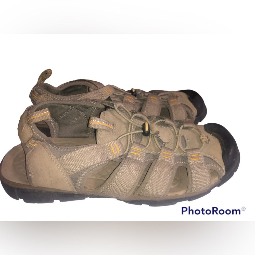 Magellan Outdoors Mens 9D Tan Textile Canvas Fisherman Hiking Sandals